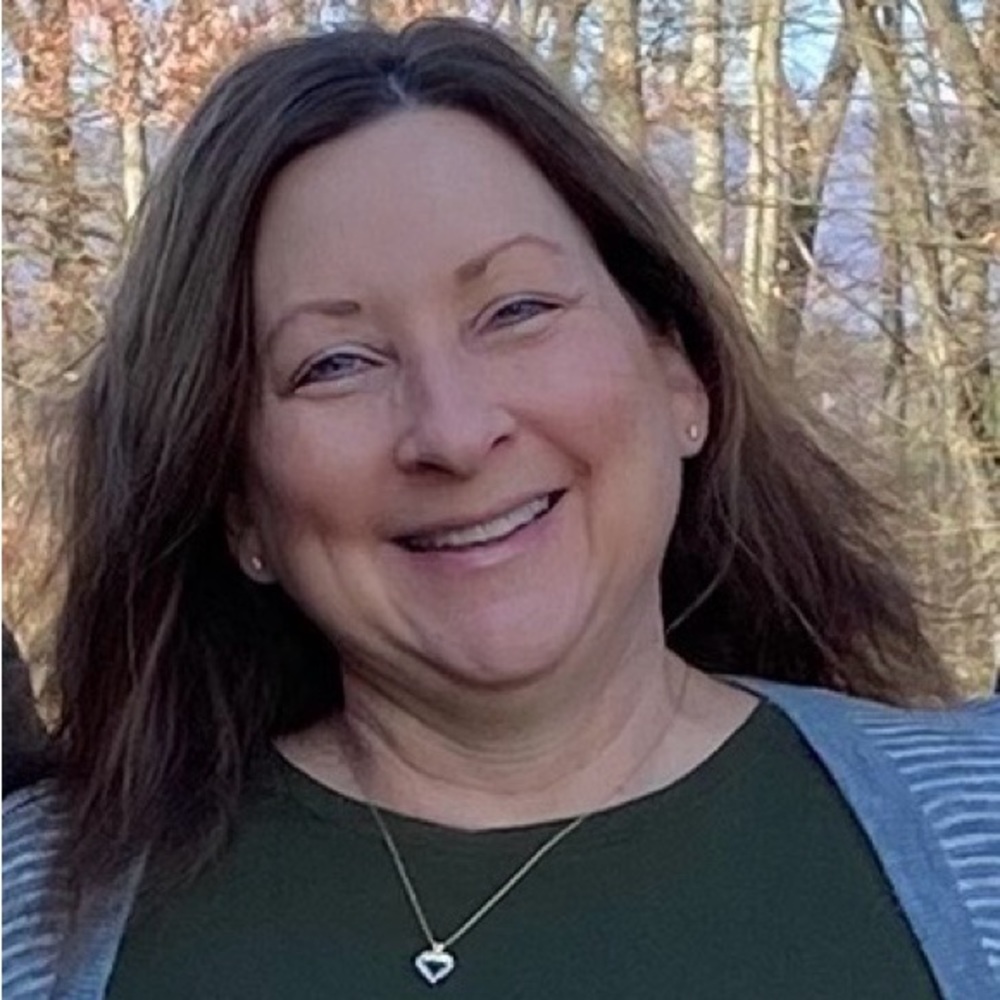 Meet your Posher, Angelia